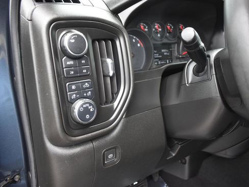 Used 2019 Chevrolet Silverado 1500 Custom Trail Boss w/ Custom Convenience Package AWD/4WD image 37