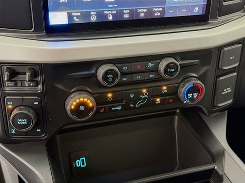 New 2026 Ford F250 XLT w/ XLT Premium Package image 17