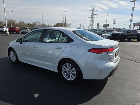 New 2026 Toyota Corolla LE image 3