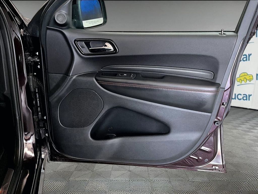Used 2025 Dodge Durango GT AWD/4WD image 12