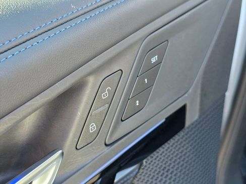 Used 2025 BMW X1 xDrive28i image 23