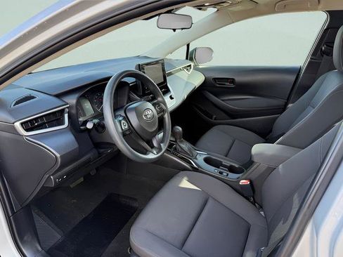 Used 2024 Toyota Corolla LE FWD image 4