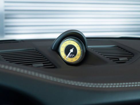 Certified 2022 Porsche 911 image 22