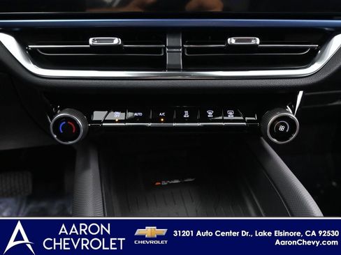 New 2026 Chevrolet Equinox EV LT image 11