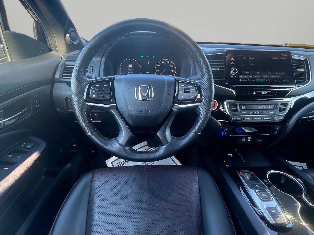 Certified 2024 Honda Ridgeline Black Edition image 9