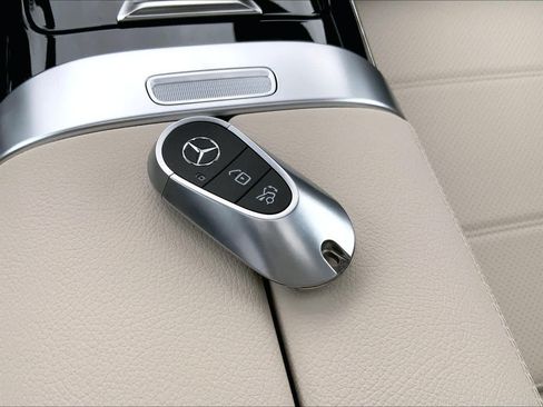 Certified 2026 Mercedes-Benz GLC 300 4MATIC image 21