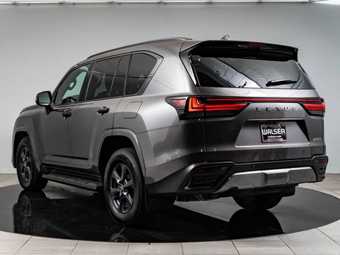 Used 2024 Lexus LX 600 4WD w/ Appearance Package image 6