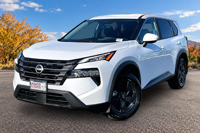 New 2026 Nissan Rogue SV FWD image 2