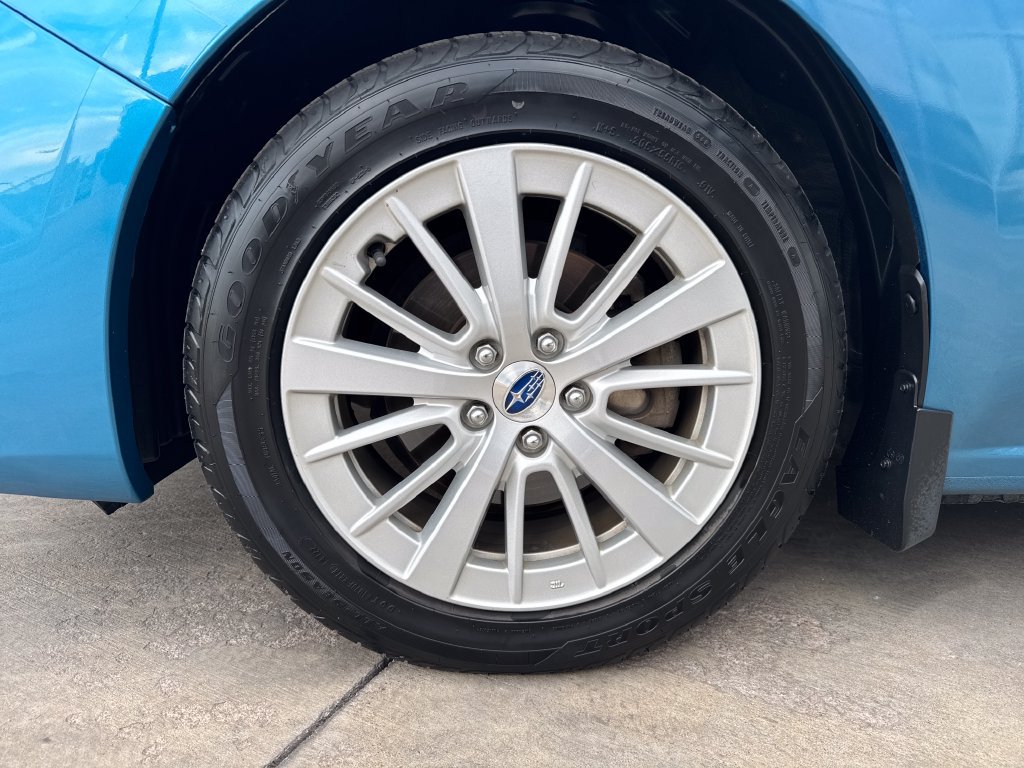 Used 2017 Subaru Impreza 2.0i Premium AWD/4WD image 24