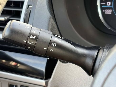 Used 2017 Subaru Forester 2.5i Limited w/ Popular Package #1 AWD/4WD image 31