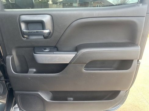 Used 2018 Chevrolet Silverado 1500 LT w/ Texas Edition image 34