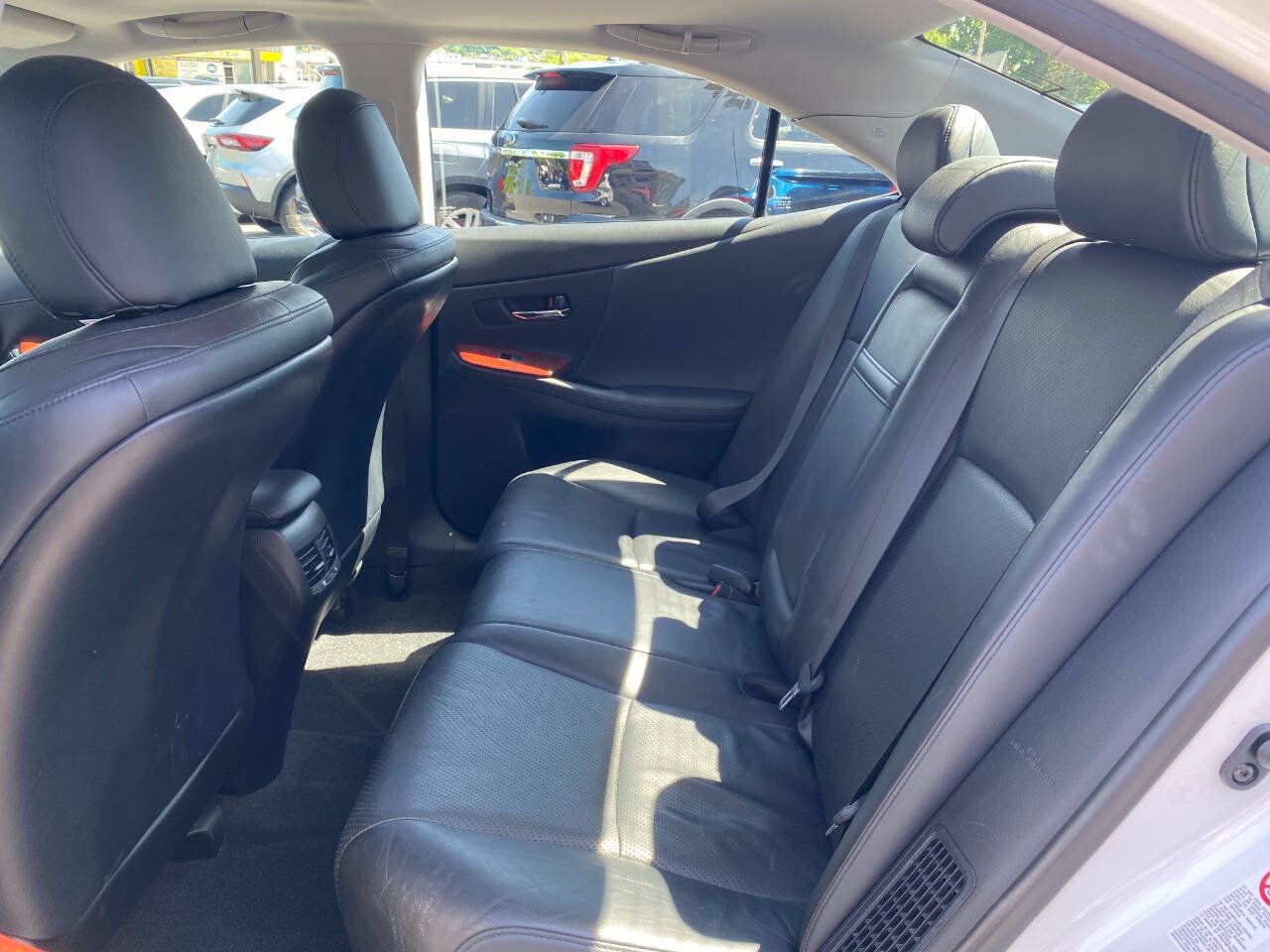 Used 2010 Lexus HS 250h Premium w/ Preferred Accessory Package FWD image 22