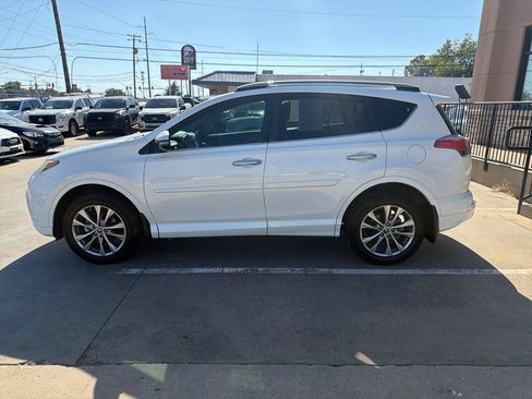 Used 2017 Toyota RAV4 Limited FWD image 8