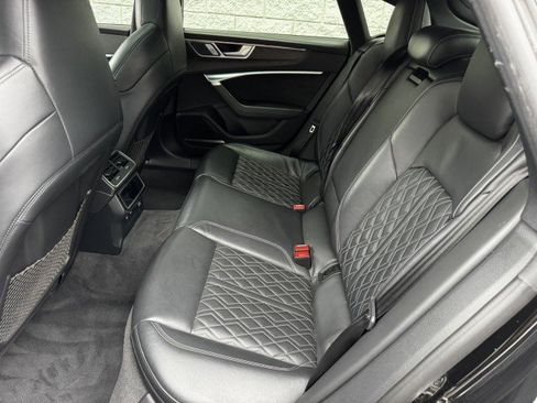 Used 2020 Audi S7 Prestige image 8