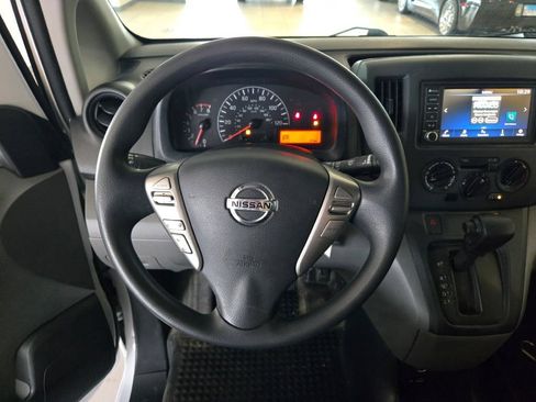 Used 2021 Nissan NV200 S FWD image 25