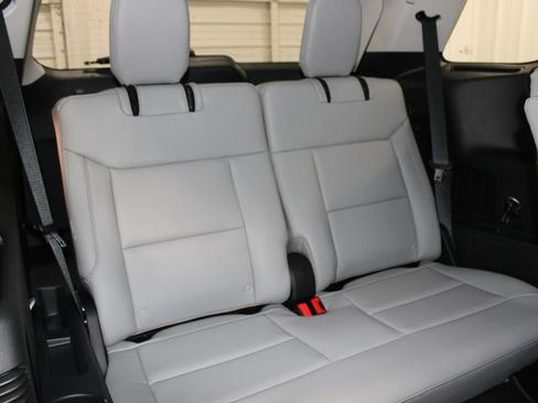 New 2026 Ford Explorer Active w/ Active Comfort Package AWD/4WD image 31