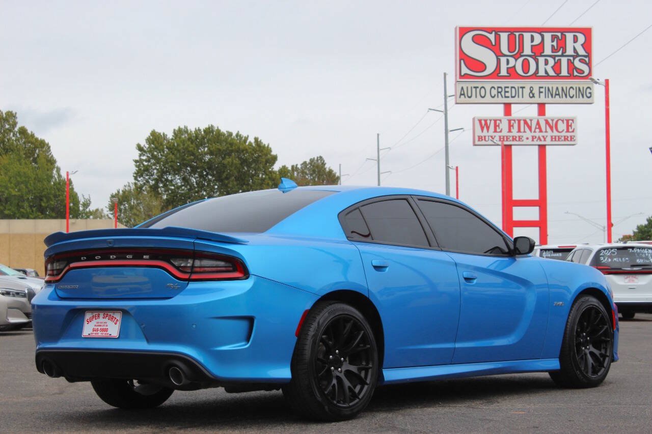 Used 2023 Dodge Charger R/T RWD image 4