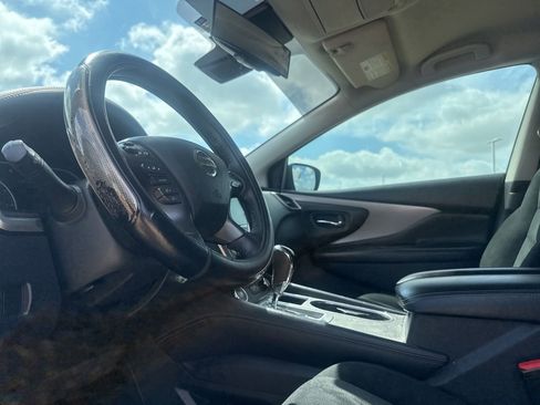 Used 2021 Nissan Murano SV FWD image 41