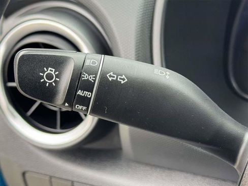 Used 2023 Hyundai Kona SE w/ Cargo Package image 23