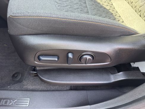 Used 2024 Chevrolet Equinox LT image 15