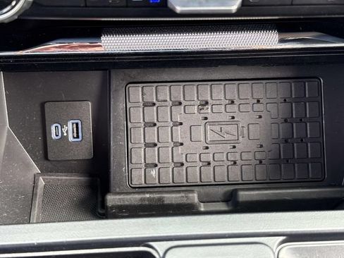 Used 2024 Ford F150 Platinum w/ Equipment Group 702A High AWD/4WD image 25