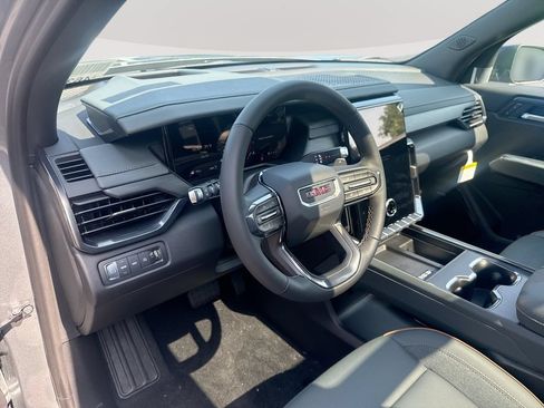 New 2026 GMC Acadia AT4 w/ Luxury Package AWD/4WD image 10