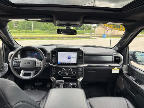 Used 2025 Ford F150 Lariat w/ Bed Utility Package AWD/4WD image 15