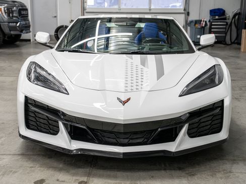 Used 2026 Chevrolet Corvette Z06 w/ Stars & Steel Limited Edition RWD image 4