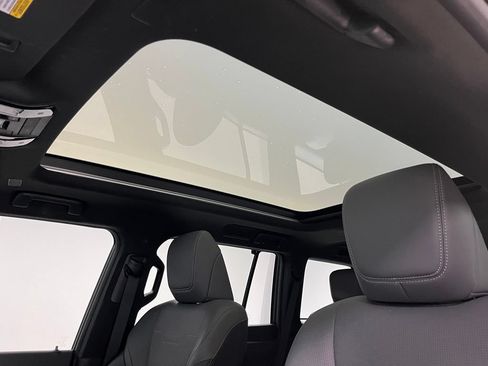 Used 2025 Lexus GX 550 w/ Accessory Package (2T) AWD/4WD image 42