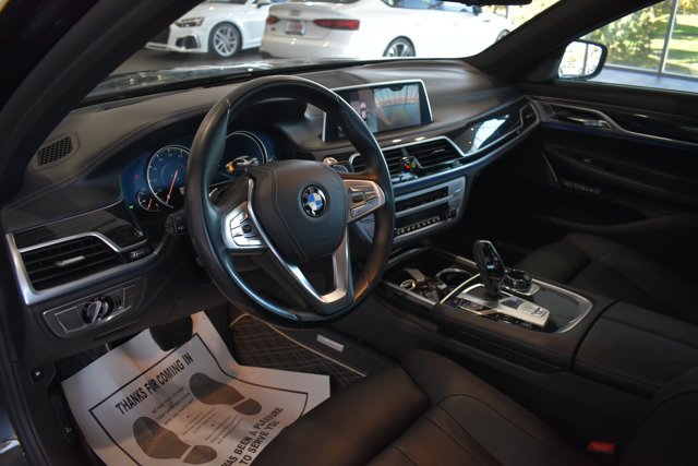 Used 2017 BMW 740e xDrive AWD/4WD image 12