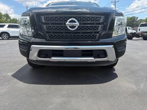 Used 2021 Nissan Titan SV w/ Accessory Utility Package AWD/4WD image 25