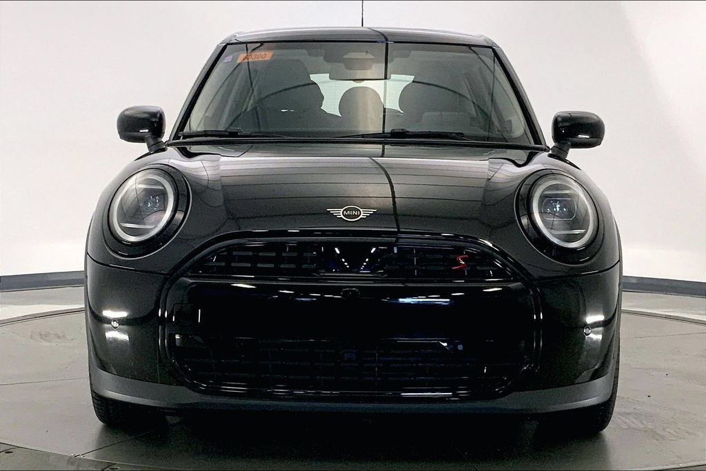 Used 2025 MINI Cooper S FWD image 2