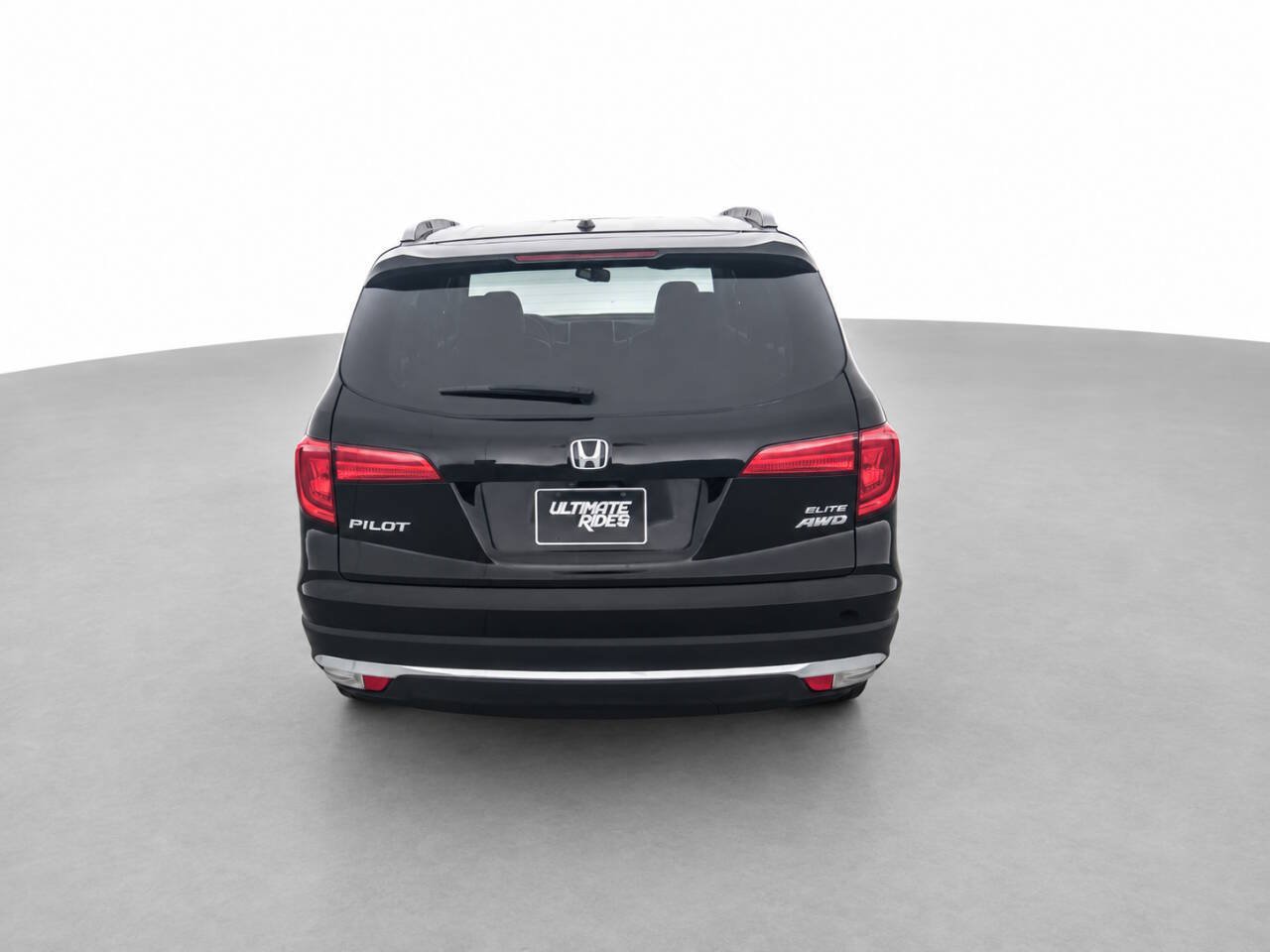 Used 2018 Honda Pilot Elite image 6