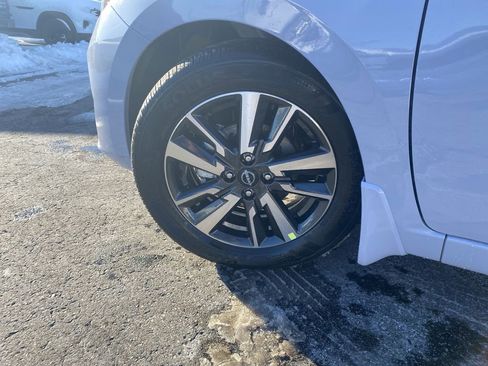 New 2025 Nissan Versa SV image 32