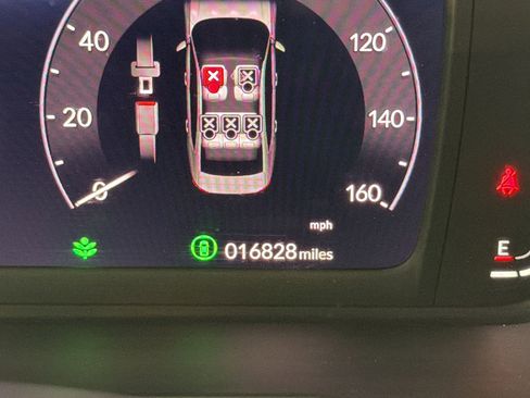 Used 2025 Honda Accord SE image 19