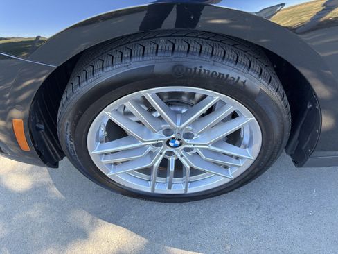 Used 2025 BMW 530i xDrive w/ Premium Package AWD/4WD image 13