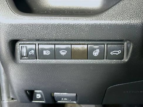 Certified 2022 Toyota RAV4 SE w/ Convenience Package AWD/4WD image 11