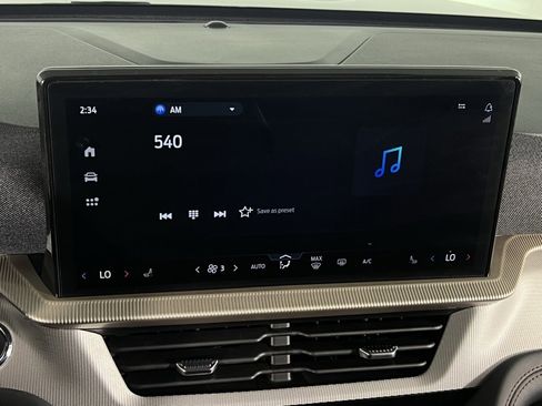 Used 2025 Ford Explorer Active image 19