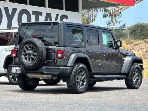 Used 2024 Jeep Wrangler Unlimited Sport AWD/4WD image 5