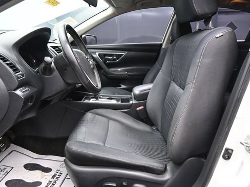 Used 2018 Nissan Altima 2.5 SV FWD image 9
