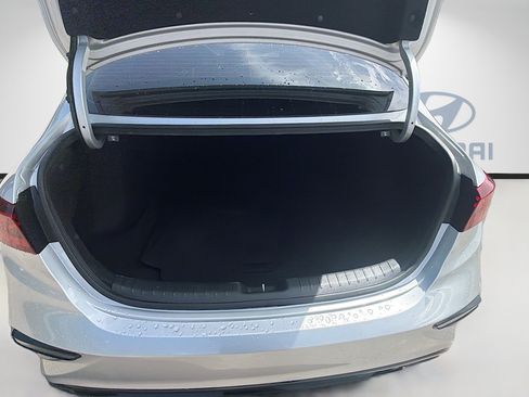 Used 2021 Kia Forte LXS FWD image 23