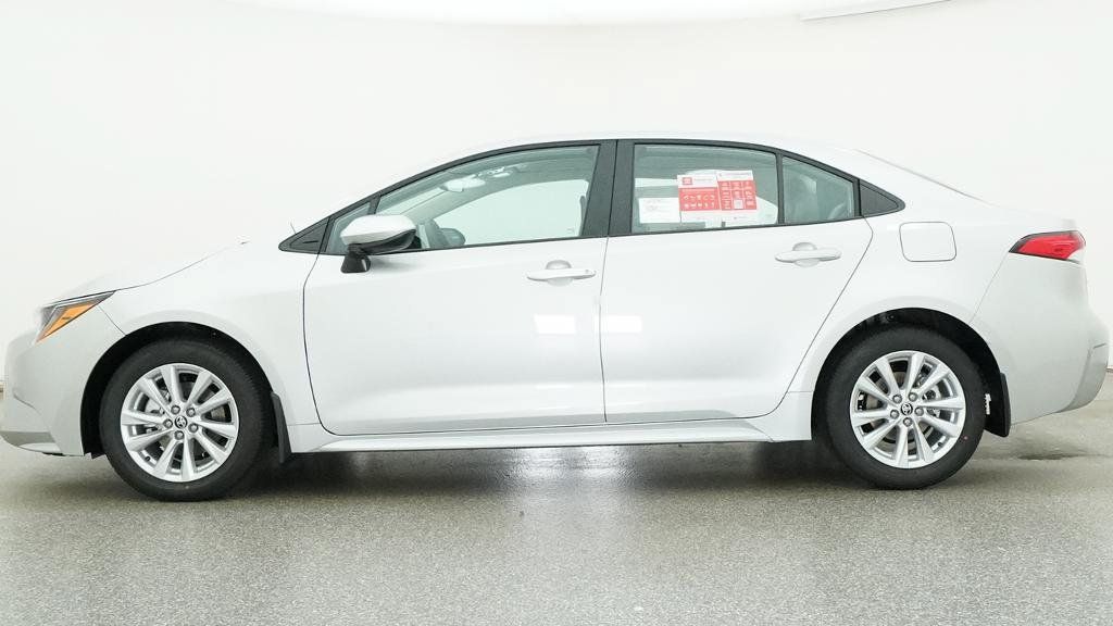New 2026 Toyota Corolla LE FWD image 3