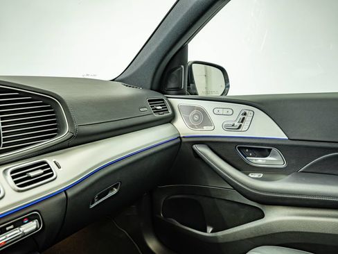 Certified 2024 Mercedes-Benz GLS 450 4MATIC image 30