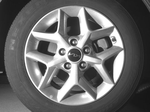 Used 2025 Kia Soul LX w/ LX Technology Package FWD image 13