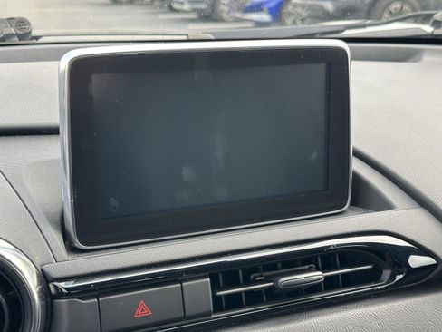 Used 2017 MAZDA MX-5 Miata RF Grand Touring image 12