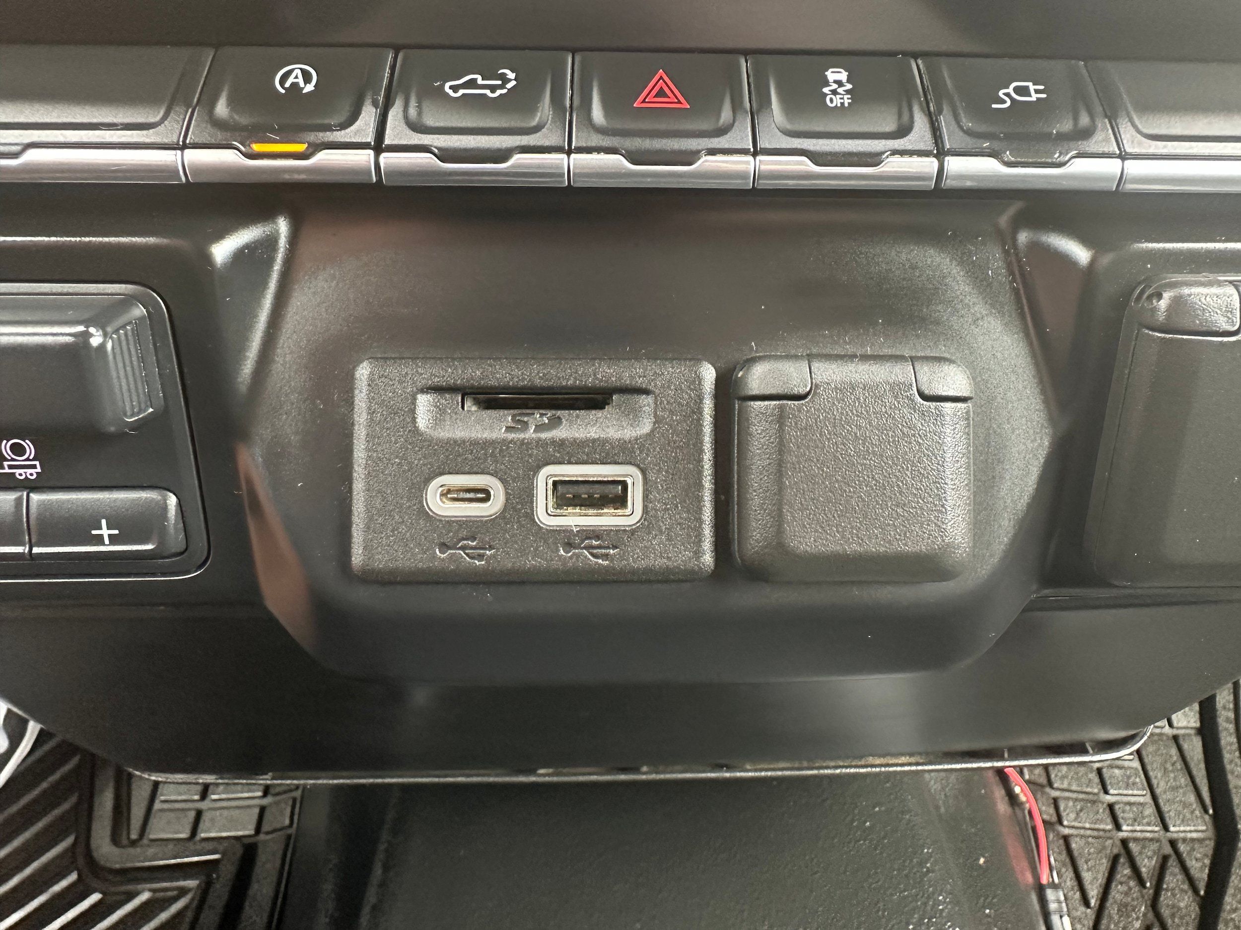 Used 2019 Chevrolet Silverado 1500 LT w/ All-Star Edition AWD/4WD image 20