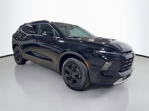 New 2026 Chevrolet Blazer LT image 5