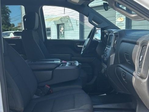 Used 2022 Chevrolet Silverado 1500 W/T w/ WT Value Package AWD/4WD image 8