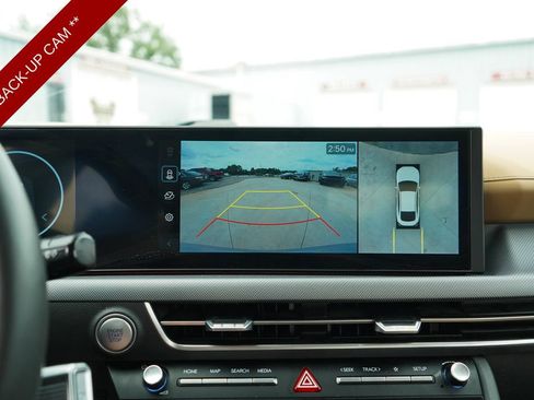 Used 2024 Hyundai Sonata Limited FWD image 11