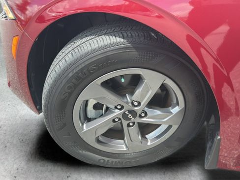 Used 2024 Kia K5 LXS FWD image 47